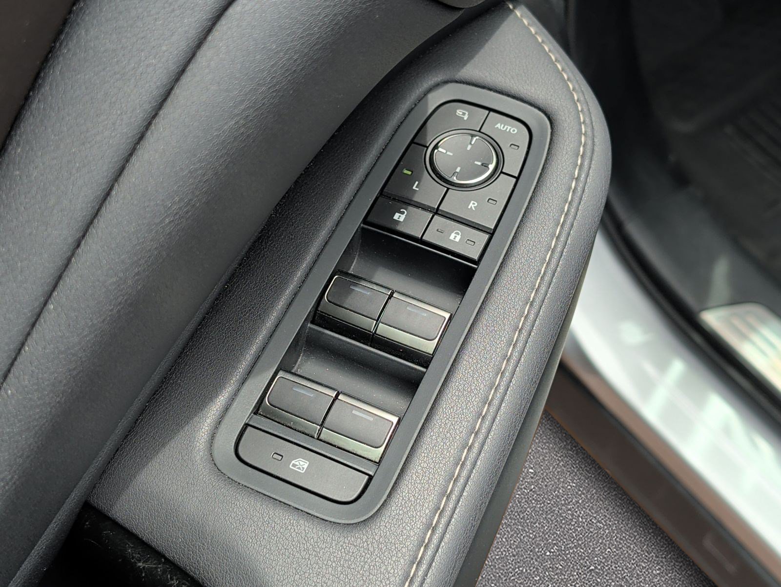 Certified 2024 Lexus TX 350 FWD w/ Technology Package image 9