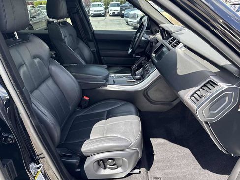 Used 2017 Land Rover Range Rover Sport HSE AWD/4WD image 21