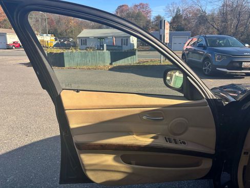 Used 2010 BMW 328i xDrive Sedan image 20