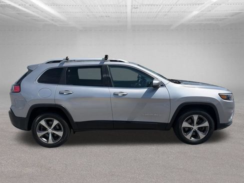 Used 2019 Jeep Cherokee Limited w/ Trailer Tow Group AWD/4WD image 7