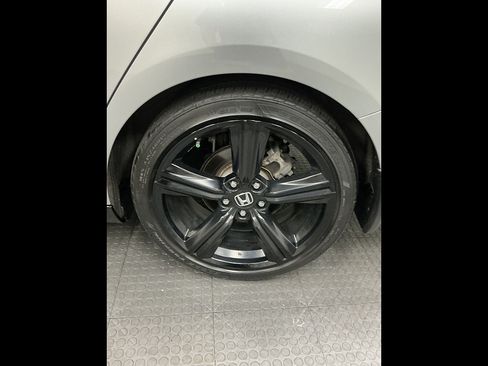 Used 2024 Honda Accord Sport image 34