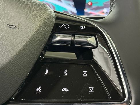 New 2026 Cadillac Lyriq Sport AWD/4WD image 27