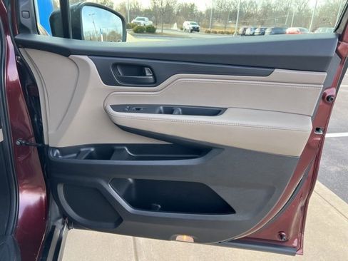 Certified 2018 Honda Odyssey EX-L image 27