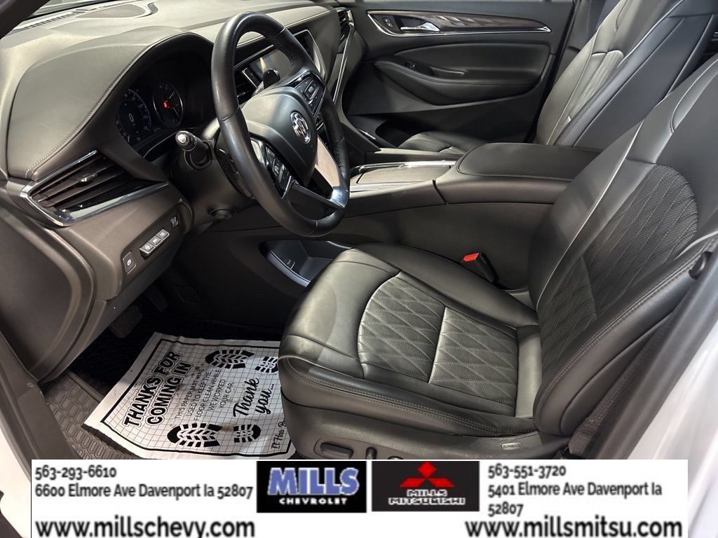 Used 2024 Buick Enclave Avenir w/ Avenir Technology Package AWD/4WD image 10