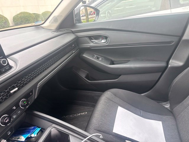 Used 2025 Honda Accord SE image 4