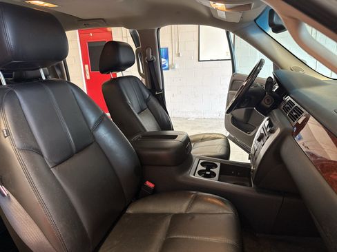 Used 2010 GMC Sierra 1500 SLT w/ SLT Convenience Package AWD/4WD image 22
