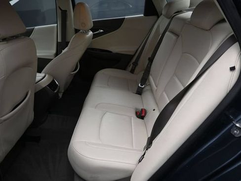 Used 2020 Chevrolet Malibu LT w/ Leather Package FWD image 25