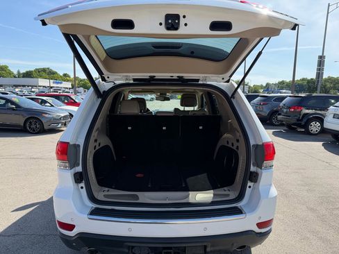 Used 2014 Jeep Grand Cherokee Limited w/ Luxury Group II AWD/4WD image 11