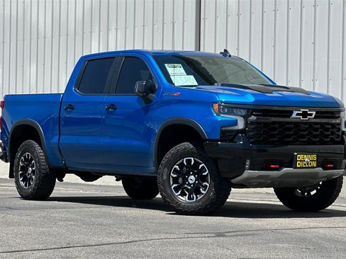 Used 2023 Chevrolet Silverado 1500 ZR2 w/ Technology Package image 2