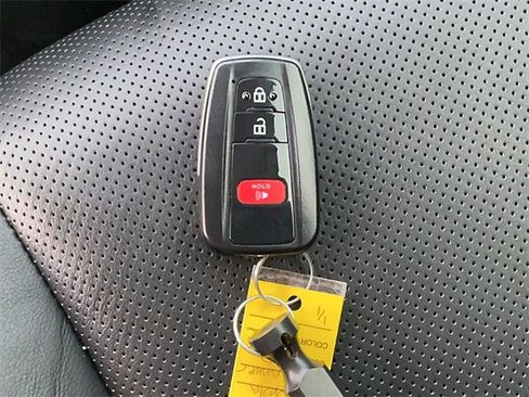 Used 2023 Toyota 4Runner Limited image 33