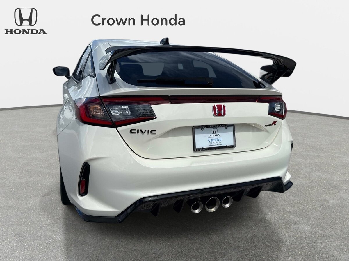 Used 2025 Honda Civic Type R image 8