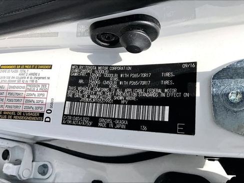 Used 2016 Toyota 4Runner 4WD image 19