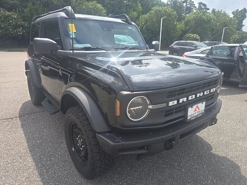 Used 2023 Ford Bronco Black Diamond AWD/4WD image 3