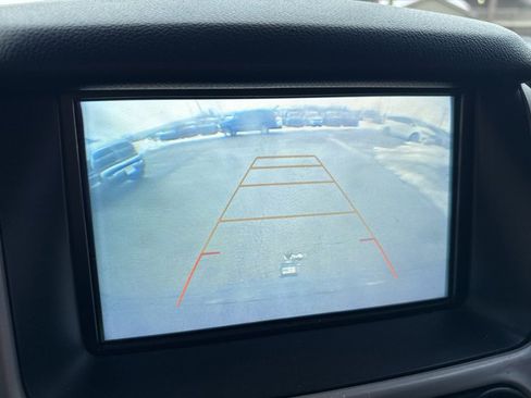 Used 2019 GMC Yukon XL SLT image 9