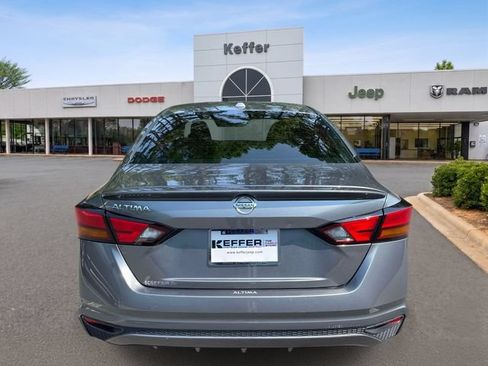 Used 2020 Nissan Altima 2.5 S FWD image 5
