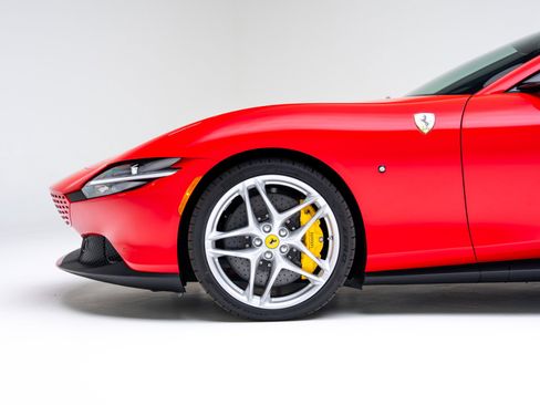 Used 2025 Ferrari Roma Spider image 11
