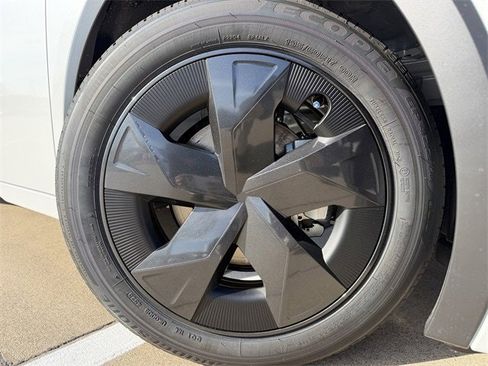 New 2026 Toyota Prius LE image 9