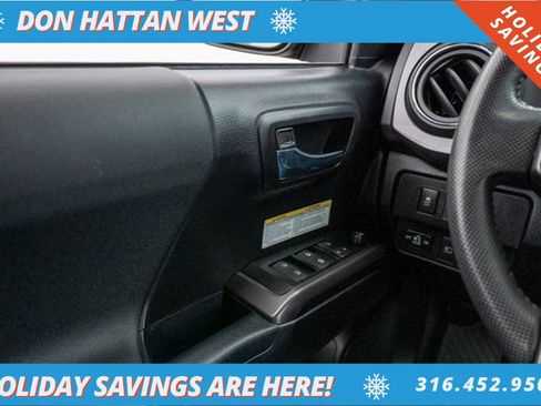 Used 2020 Toyota Tacoma SR5 image 17