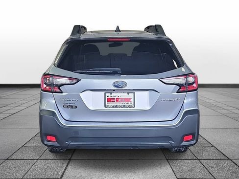 Used 2023 Subaru Outback Premium AWD/4WD image 6