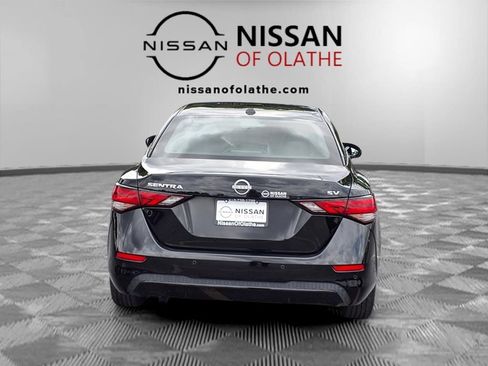 Used 2024 Nissan Sentra SV FWD image 25