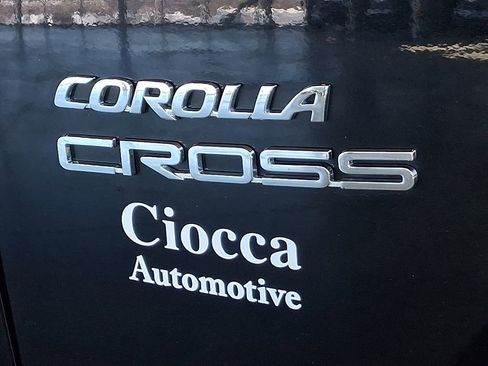 Used 2024 Toyota Corolla Cross LE AWD/4WD image 29