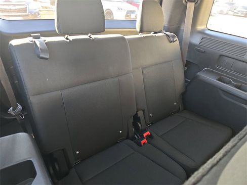 Used 2024 Hyundai Santa Fe SE image 12