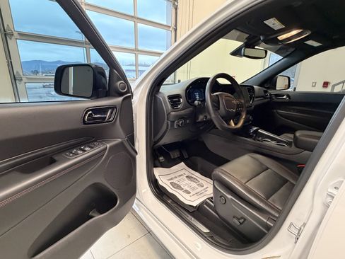 Used 2026 Dodge Durango GT image 4