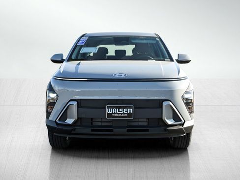 New 2026 Hyundai Kona SE image 2