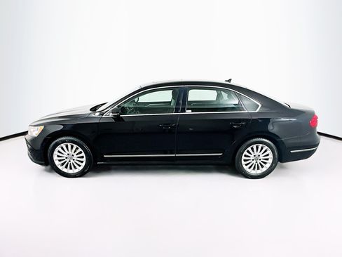 Used 2016 Volkswagen Passat 1.8T SE FWD image 4