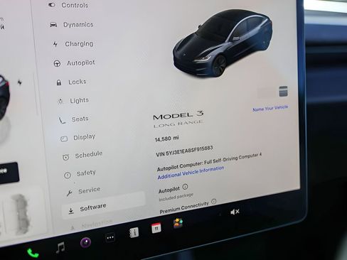 Used 2025 Tesla Model 3 Long Range image 18