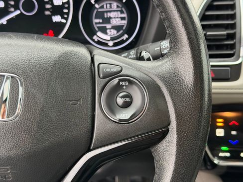 Used 2017 Honda HR-V EX-L image 17