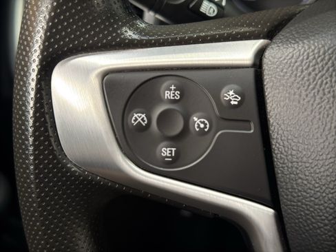 Used 2023 GMC Terrain SLE FWD image 21