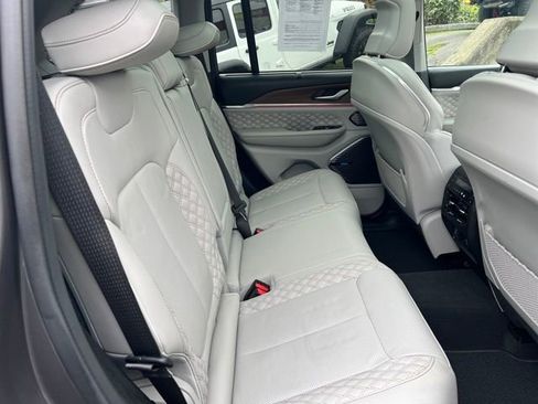 Used 2022 Jeep Grand Cherokee Summit w/ Advanced Protech Group IV image 10