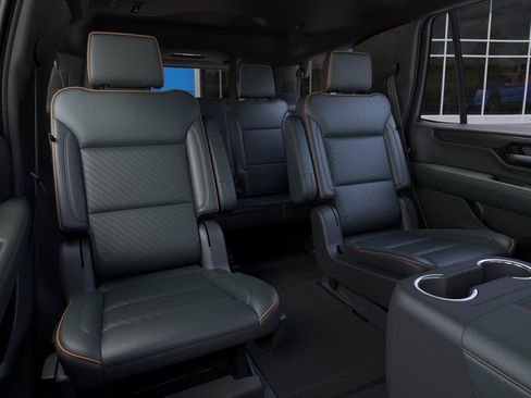 New 2026 GMC Yukon AT4 w/ AT4 Premium Package AWD/4WD image 17
