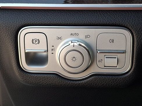 Used 2021 Mercedes-Benz GLE 350 4MATIC image 24