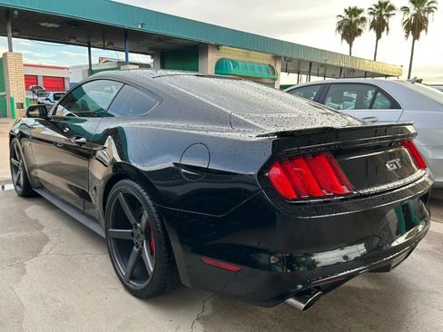 Used 2015 Ford Mustang GT RWD image 2