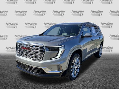 Used 2025 GMC Acadia Denali w/ Super Cruise Package image 5