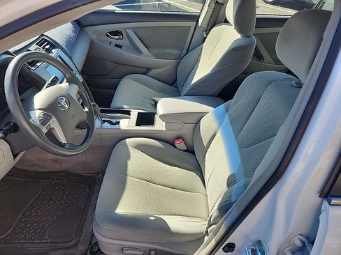 Used 2009 Toyota Camry image 10