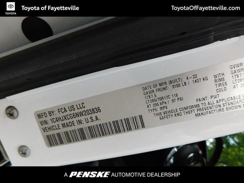 Used 2022 Jeep Wrangler Rubicon w/ LED Lighting Group AWD/4WD image 8
