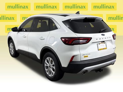 Certified 2023 Ford Escape Active AWD/4WD image 9