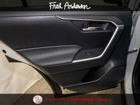 Used 2024 Toyota RAV4 SE w/ Convenience Package AWD/4WD image 10