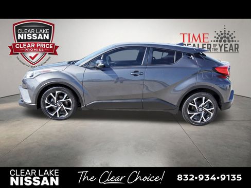Used 2018 Toyota C-HR XLE FWD image 4