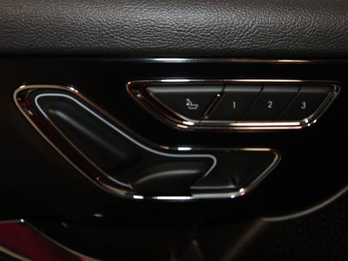 Used 2026 Lincoln Corsair Grand Touring image 9