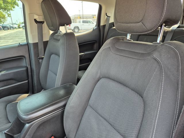 Used 2021 Chevrolet Colorado LT w/ Safety Package RWD image 18
