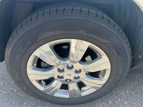 Used 2015 Cadillac SRX Luxury AWD/4WD image 19