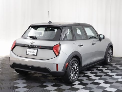 Certified 2025 MINI Cooper S image 18