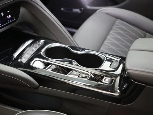 Certified 2023 Buick Envision Avenir AWD/4WD image 9