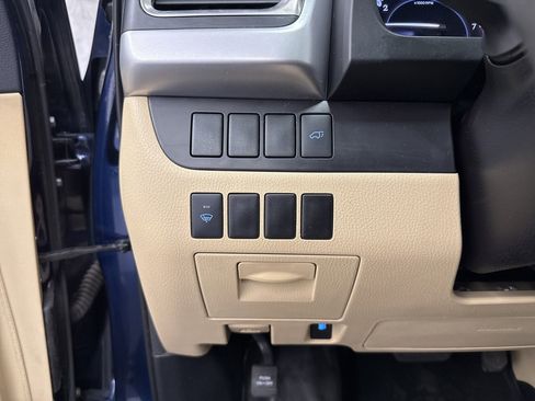 Used 2015 Toyota Highlander XLE image 36