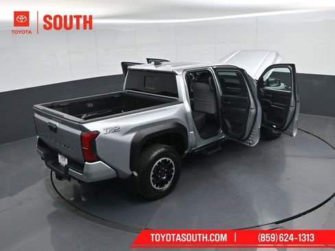 Used 2025 Toyota Tacoma TRD Off-Road w/ TRD Off Road Upgrade Package image 49