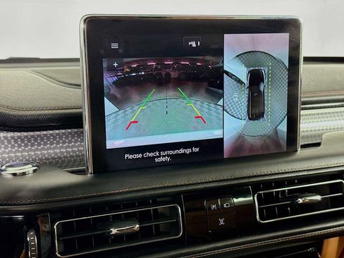 Used 2023 Lincoln Aviator Black Label w/ Dynamic Handling Package image 16